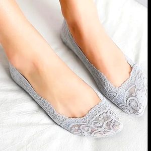 Lace black or cream sock